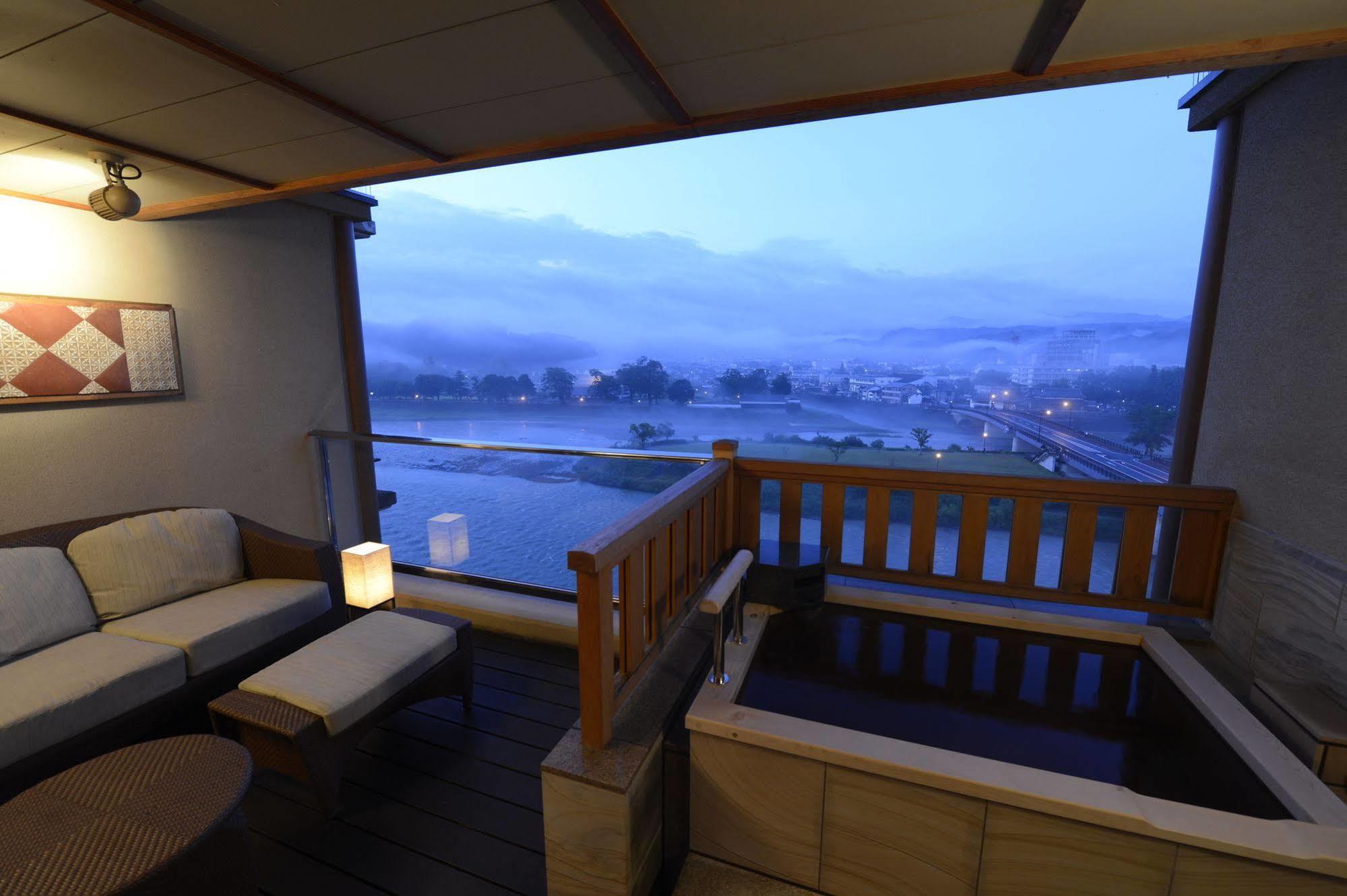 Ryokan Ayu No Sato Hitoyoshi Exterior foto