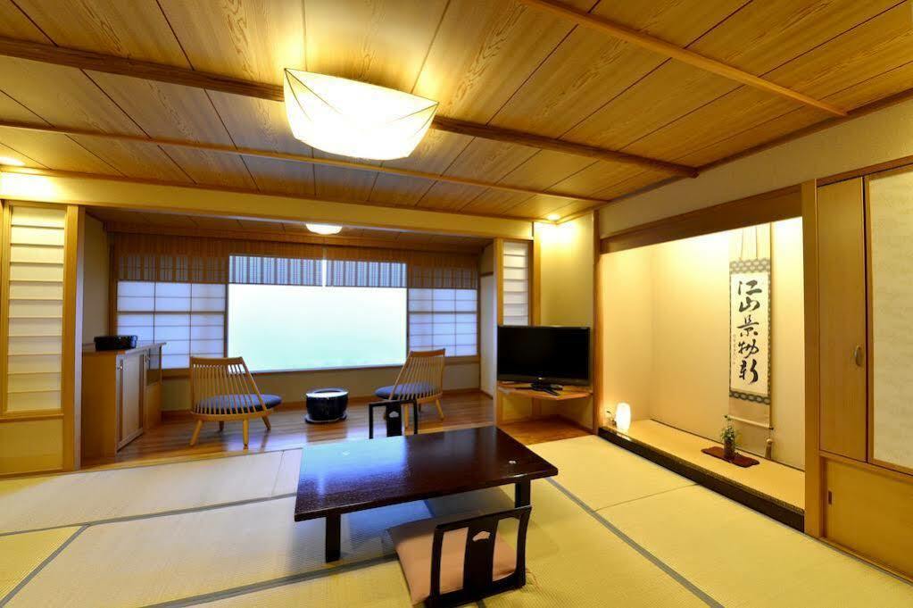 Ryokan Ayu No Sato Hitoyoshi Exterior foto